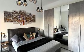 Bacardi Lungomare - Modern Apartment Near The Sea